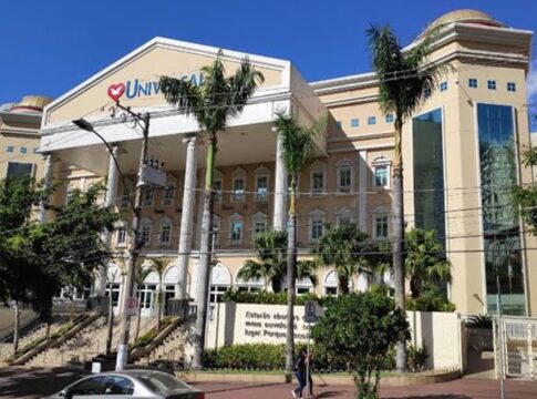 stf-mantem-vinculo-profissional-entre-pastor-e-igreja-universal