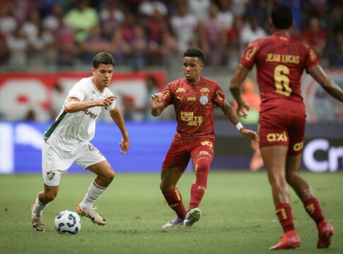 brasileirao:-em-jogo-de-seis-gols,-bahia-e-fluminense-apenas-empatam