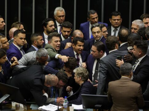 obstrucao-na-camara:-entenda-o-rito-apos-denuncias-contra-14-deputados