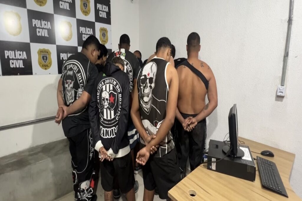 pb:-policia-prende-11-torcedores-apos-tumulto-no-estadio-almeidao