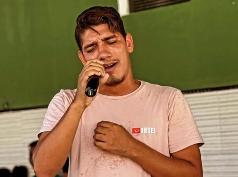 morre,-aos-27-anos,-filho-do-vocalista-da-banda-alma-gemea