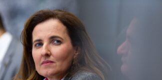 procuradora-geral-do-df-se-demite,-e-ibaneis-nomeia-novo-chefe-da-pgdf