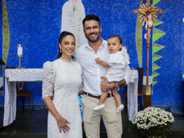 viviane-e-michael-luiz-carvalho-araujo-batizam-o-filho,-pedro
