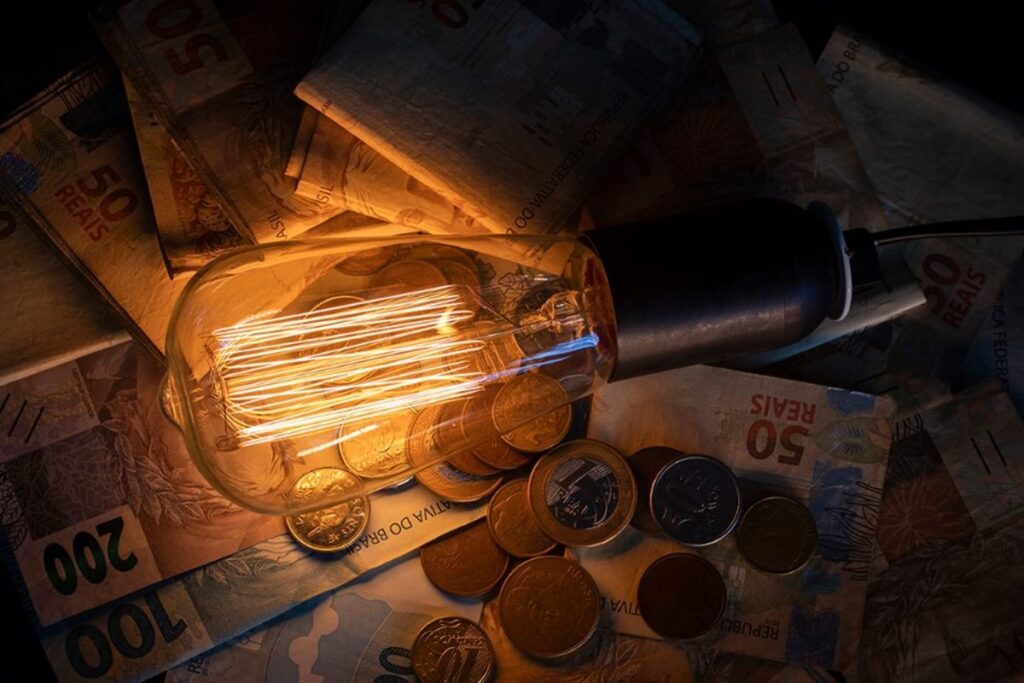 aneel-sobe-projecao-de-aumento-da-conta-de-luz-para-6,3%-em-2025