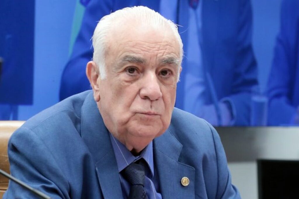 pl-“segura”-expulsao-de-deputado-que-elogiou-moraes-e-criticou-trump