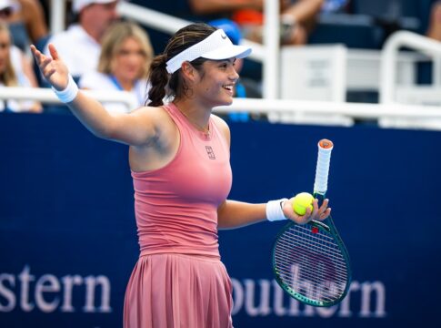 video:-rival-de-sabalenka-pediu-para-crianca-ser-expulsa-de-estadio