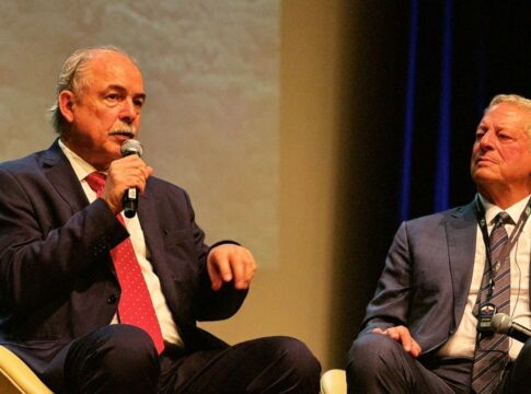 clima-e-maior-desafio-que-humanidade-ja-enfrentou,-diz-al-gore