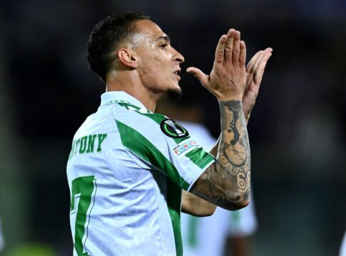 manchester-united-pressiona-antony-a-aceitar-oferta-de-transferencia