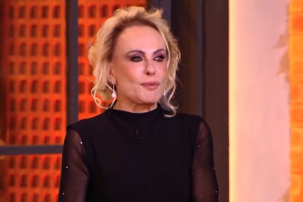ana-maria-braga-da-bronca-ao-vivo-em-reporter:-“como-passou-de-ano?”