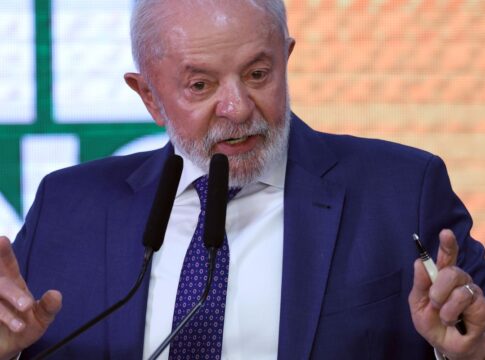 lula-cobra-regulamentacao-de-lei-sobre-economia-solidaria