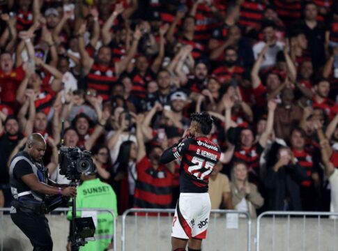 fla-vence-e-abre-vantagem-sobre-inter-nas-oitavas-da-libertadores