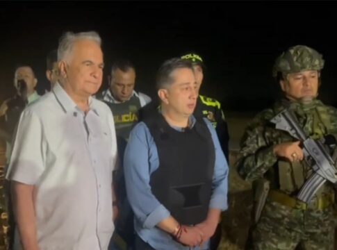 congressista-colombiano-escapa-de-atentado-a-tiros-com-fuzil