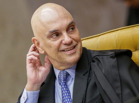 o-que-um-deputado-do-pl-conversou-com-moraes-no-stf