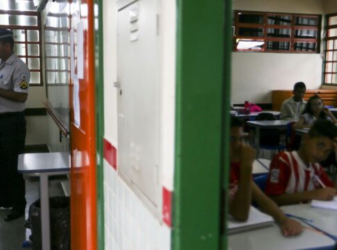justica-libera-contratacao-de-pms-para-escolas-civico-militares-em-sp