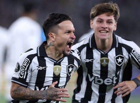 botafogo-vence-ldu-em-casa-e-abre-vantagem-nas-oitavas-da-libertadores