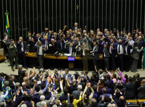 oposicao-planeja-nova-acao-no-plenario-se-motta-nao-pautar-fim-do-foro