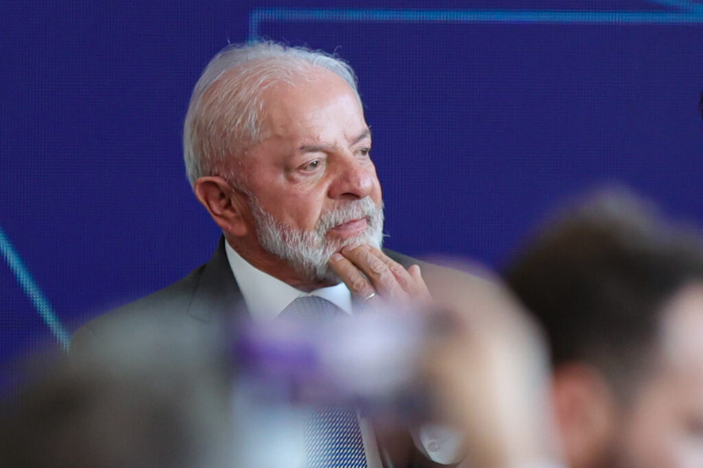 governo-deve-esperar-um-pouco-mais-para-enviar-pl-das-redes;-entenda
