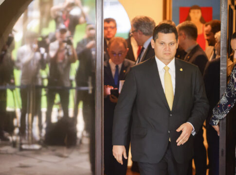 com-afastamento-de-do-val,-alcolumbre-quer-retomar-conselho-de-etica
