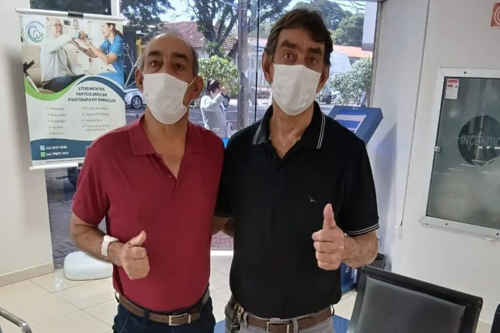 irmaos-com-doenca-renal-recebem-rins-do-mesmo-doador