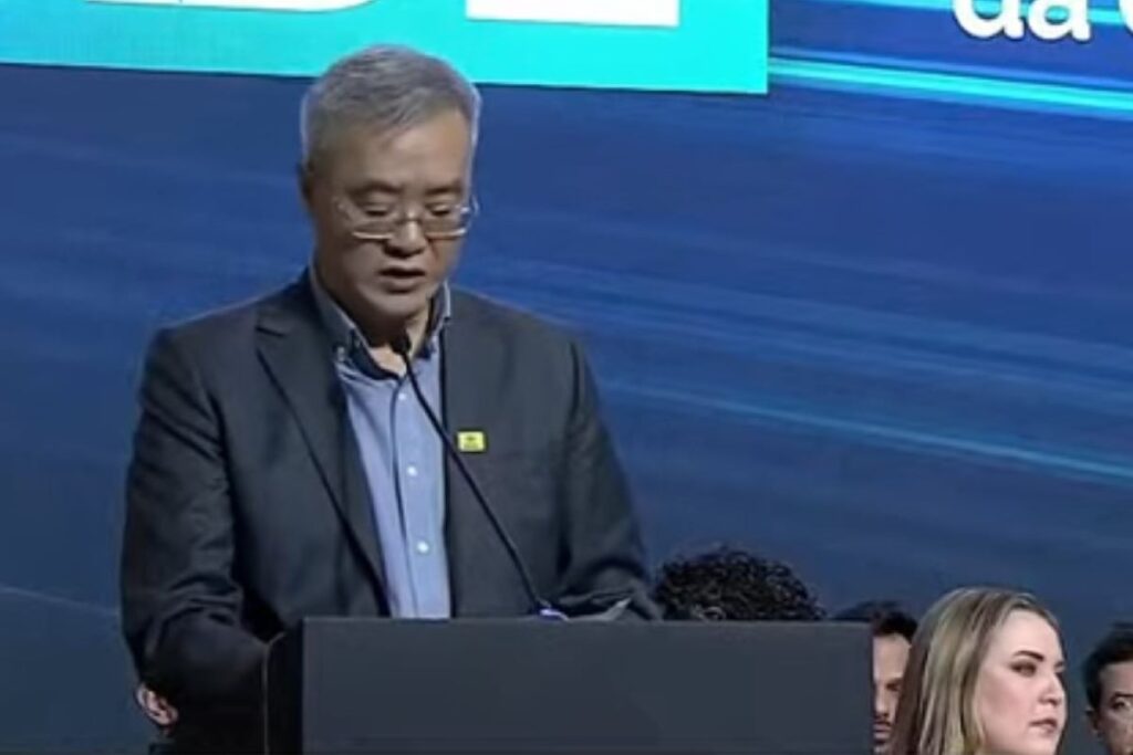 embaixador-da-china-afaga-lula-e-fala-em-“respeito-mutuo-inalterado”