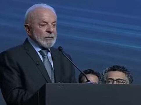 nao-posso-admitir-que-fale-tantas-inverdades,-diz-lula-sobre-trump