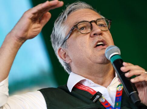 padilha-diz-ser-“ato-covarde”-cancelamento-de-vistos-da-filha-e-esposa