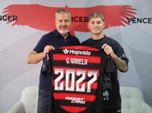 flamengo-anuncia-renovacao-com-guillermo-varela-ate-2027