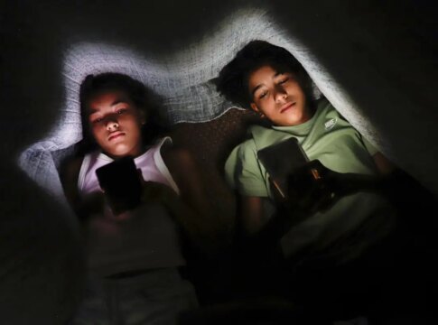 veja-as-dicas-para-proteger-criancas-e-adolescentes-nas-redes-sociais