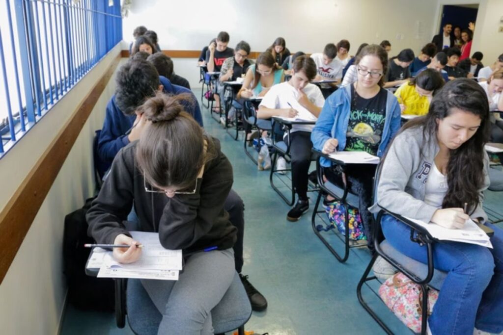 fuvest-lanca-programa-para-ajudar-estudantes-a-lidar-com-a-ansiedade