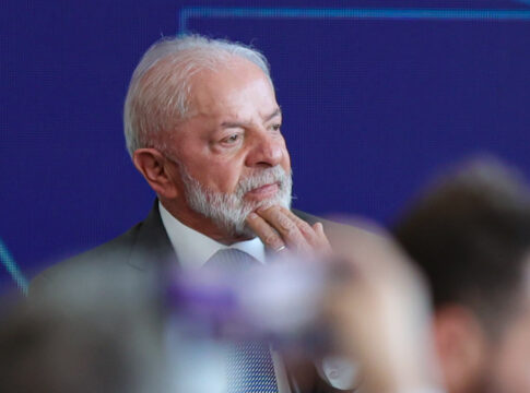 pesquisa-datafolha:-35%-culpam-lula-por-tarifaco-e-22%,-bolsonaro