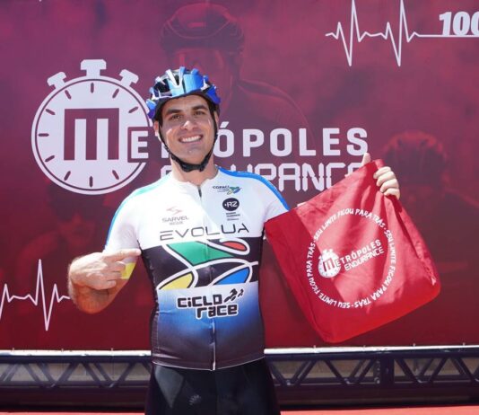 entrega-de-kits-do-metropoles-endurance-cycling-movimenta-capital