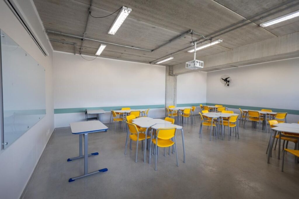 sp:-novas-escolas-de-ensino-integral-terao-2-horas-a-mais-de-aula