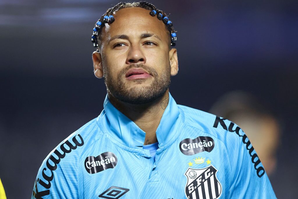 time-e-multado-por-homofobia-contra-neymar.-entenda