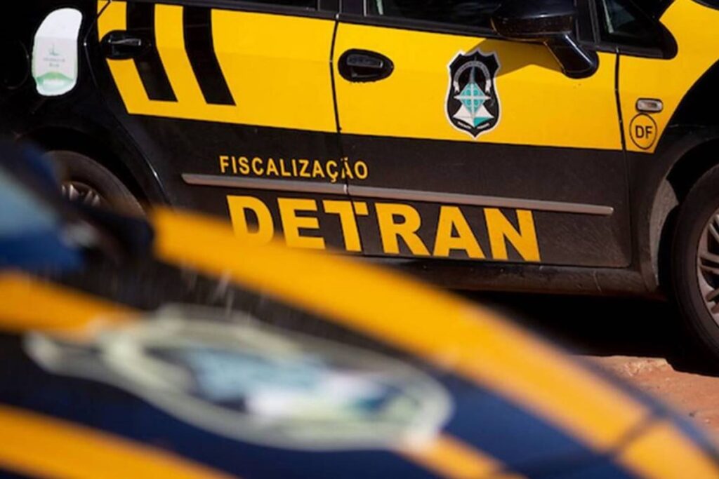 viatura-do-detran-atropela-pedestre-que-atravessava-rua-no-df
