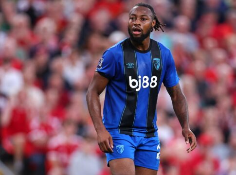 homem-e-banido-dos-estadios-apos-insulto-racista-em-jogo-do-liverpool