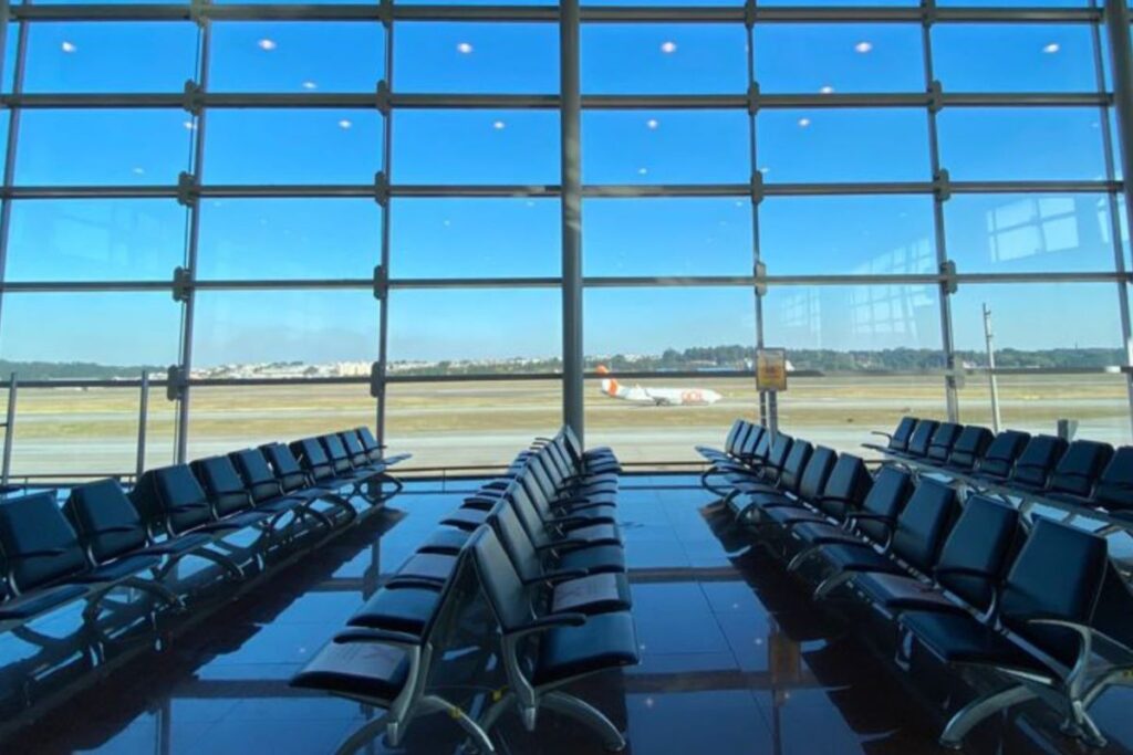 falha-em-sistema-da-aeronautica-atrasa-voos-em-sc-e-outros-estados