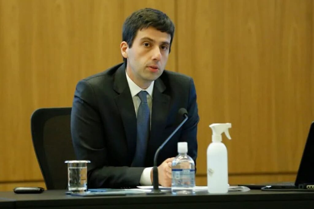 “eleicao-nao-e-um-assunto-em-nosso-debate”,-diz-diretor-do-bc