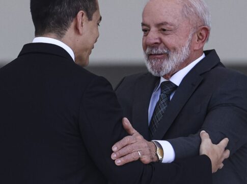 relacoes-com-paises-sul-americanos-sao-prioridades,-diz-lula-a-noboa