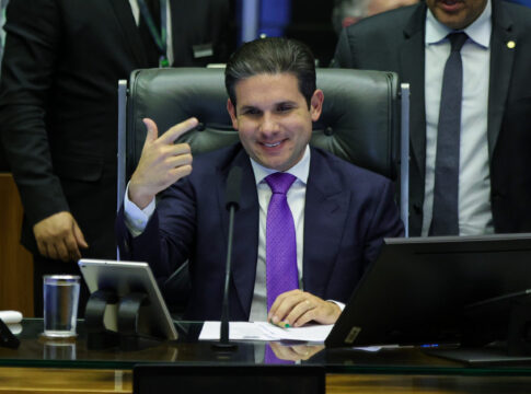 mp-pede-que-tcu-apure-indicios-de-rachadinha-em-gabinete-de-hugo-motta