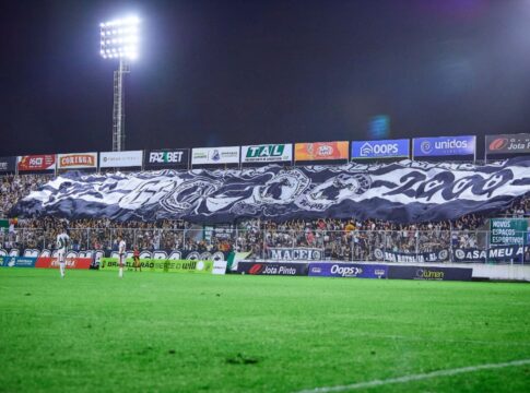 video:-torcida-do-asa-al-celebra-gol-durante-transmissao-do-metropoles