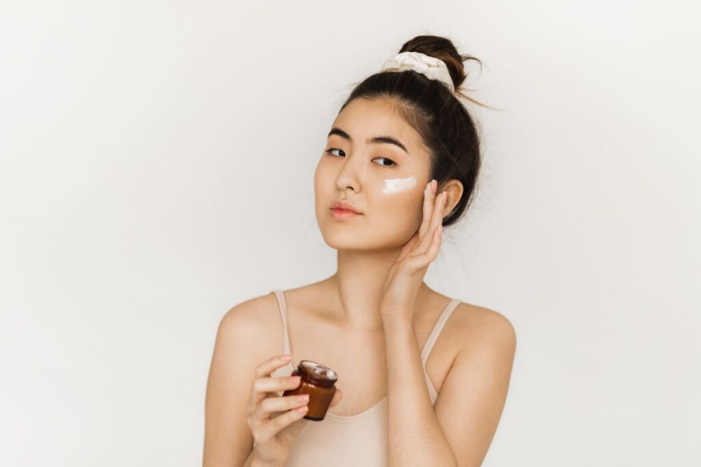 skincare:-com-a-seca-intensa,-veja-produtos-para-garantir-a-hidratacao