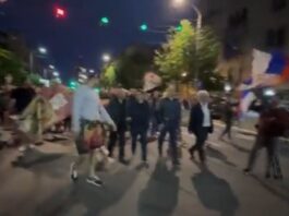 servia:-protestos-contra-presidente-vucic-continuam-em-todo-o-pais