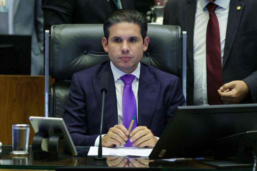 camara-vota-urgencia-do-pl-da-adultizacao-nesta-3a-feira-(19/8)
