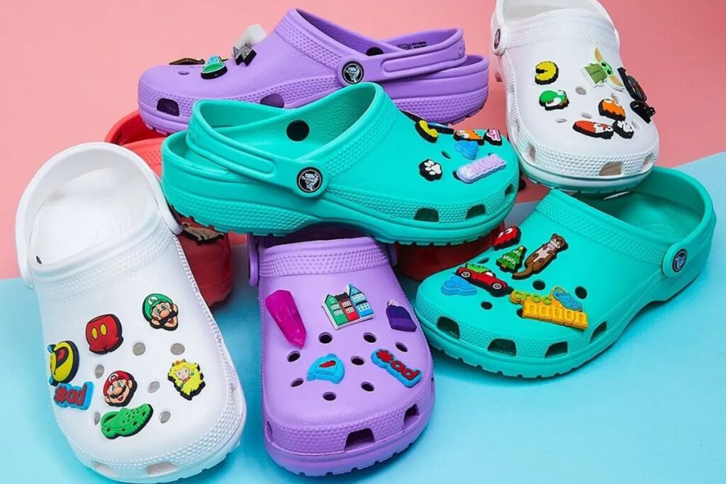 crocs-desvaloriza-apos-tarifaco-e-expectativa-e-de-queda-nas-vendas