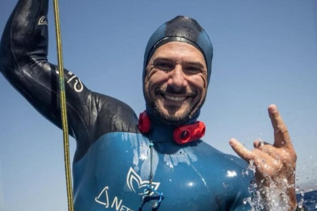homem-fica-29-minutos-sem-respirar-debaixo-d’agua-e-quebra-recorde