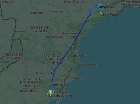 aviao-sem-identificacao-da-forca-aerea-dos-eua-pousa-em-guarulhos