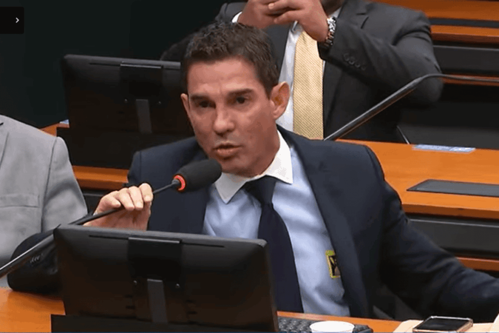 alvo-da-pf-disse-ir-a-gabinete-de-deputado-proximo-a-empenho-de-emenda