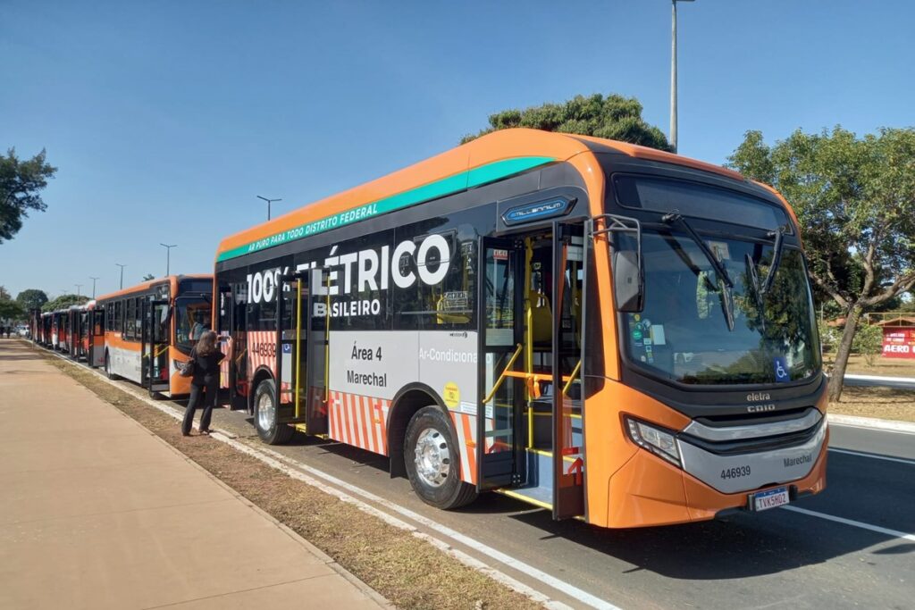 gdf-entrega-primeiro-zebrinha-eletrico-da-capital