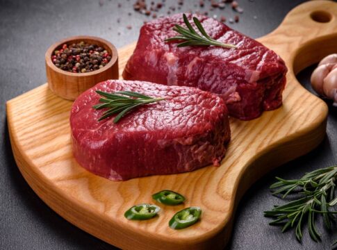 consumo-de-carne-vermelha-pode-agravar-doenca-inflamatoria-intestinal