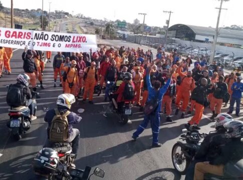 garis-protestam-apos-confissao-de-empresario-em-mg:-“nao-somos-lixo”